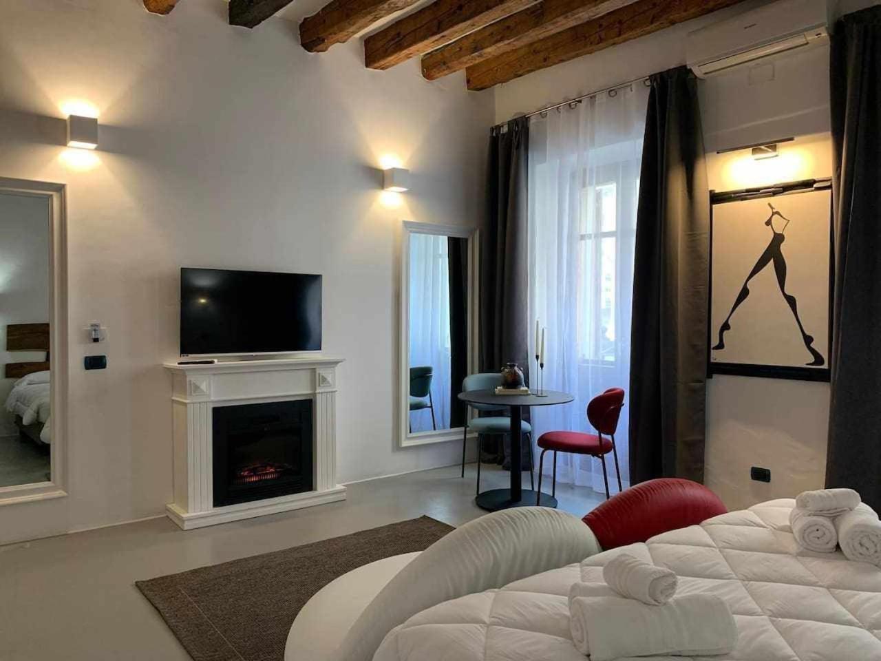 Ceo Savoia Deluxe Rooms Cagliari Exterior photo